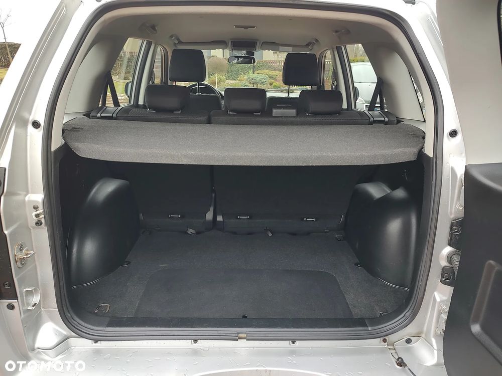 Suzuki Grand Vitara 1.9 DDiS Elegance EU5 - 11