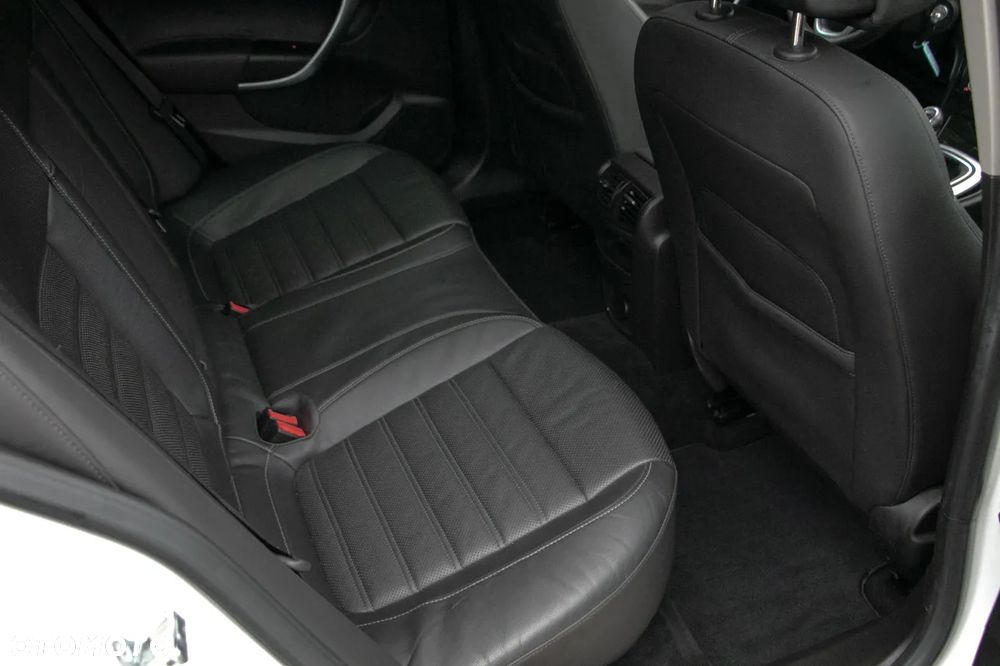 Opel Insignia 2.0 CDTI - 26