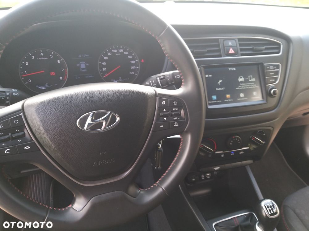 Hyundai i20 - 11