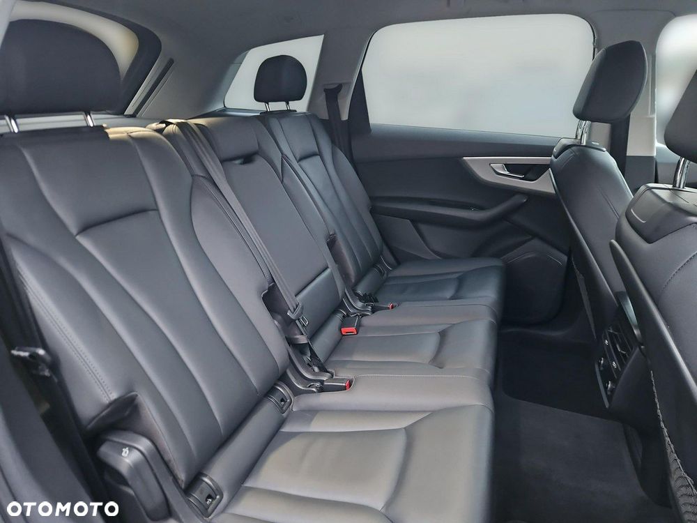 Audi Q7 - 11