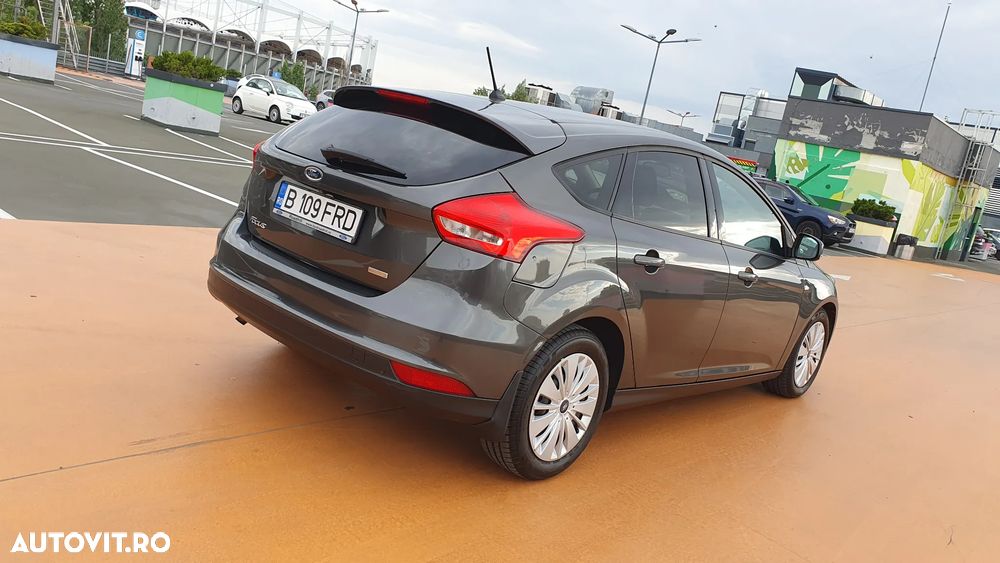 Ford Focus 1.0 EcoBoost Trend Edition - 3