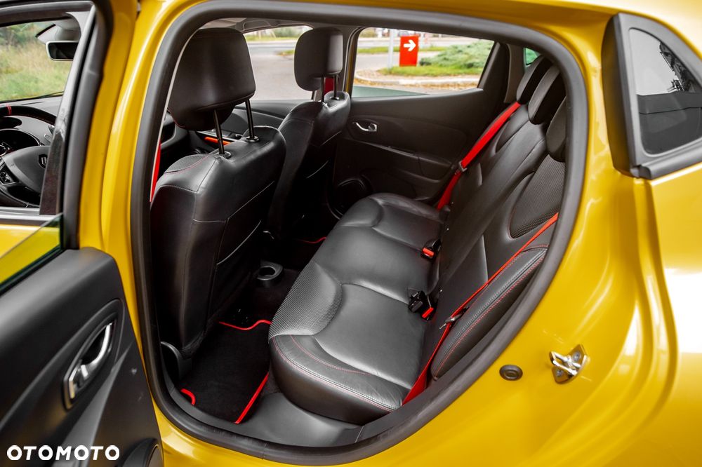 Renault Clio TCe 200 EDC Sport R.S - 21