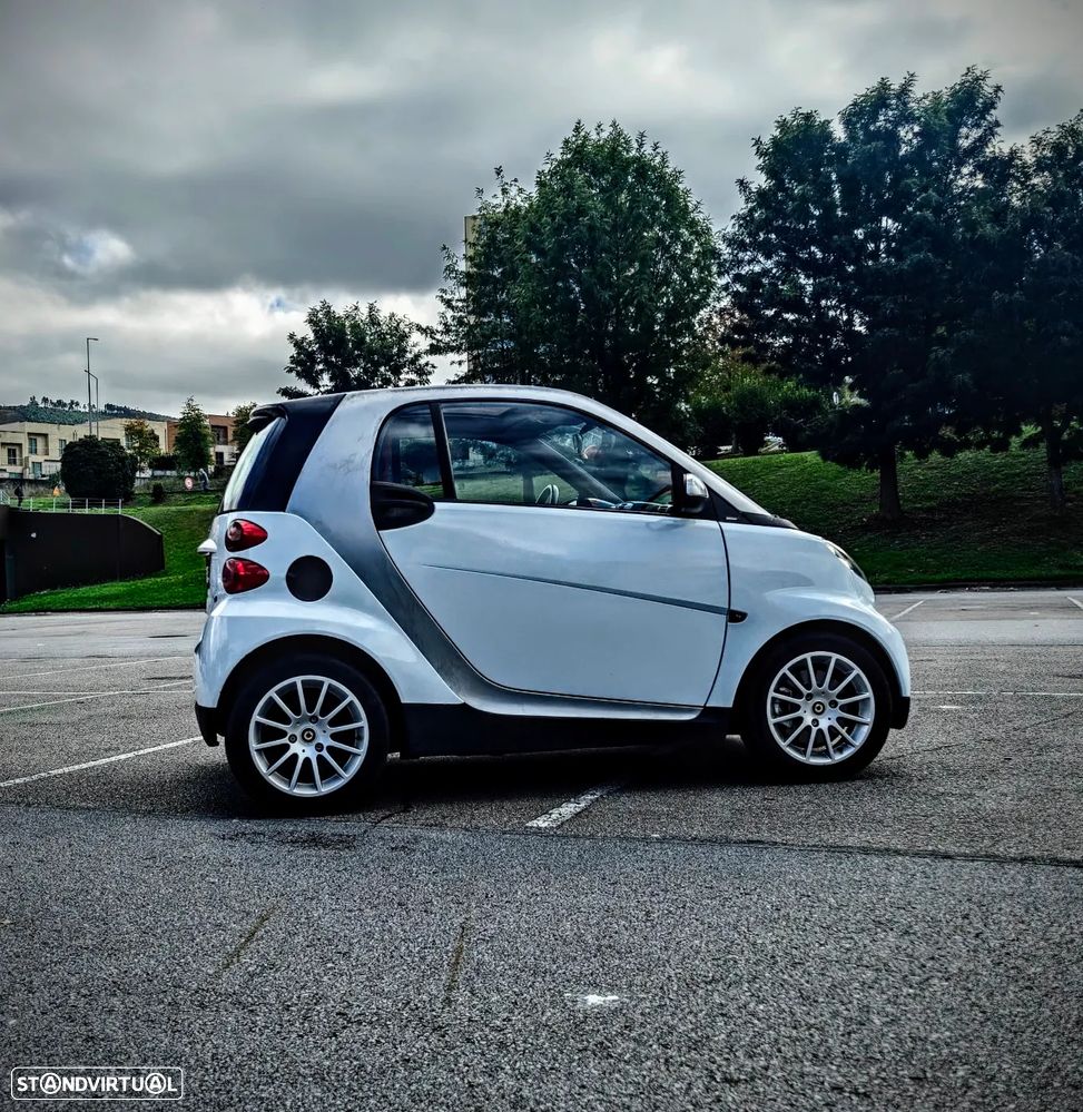 Smart ForTwo Coupé 0.8 cdi Pure 54 - 21