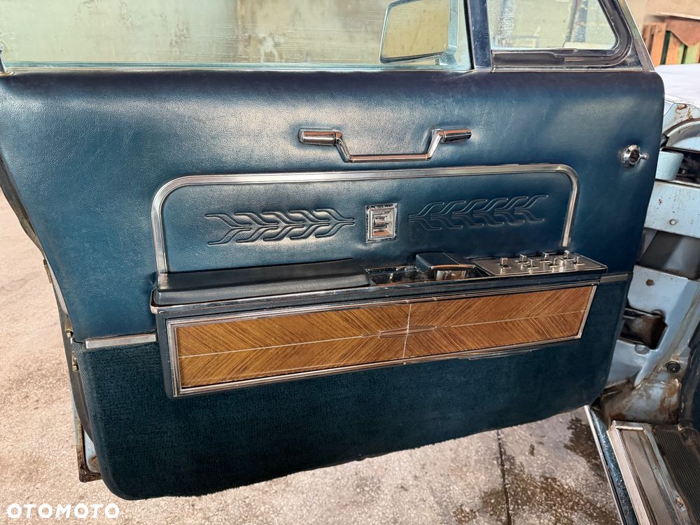 Lincoln Continental - 32