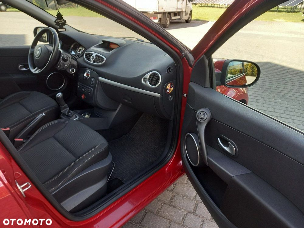 Renault Clio 1.2 16V Luxe Dynamique - 19