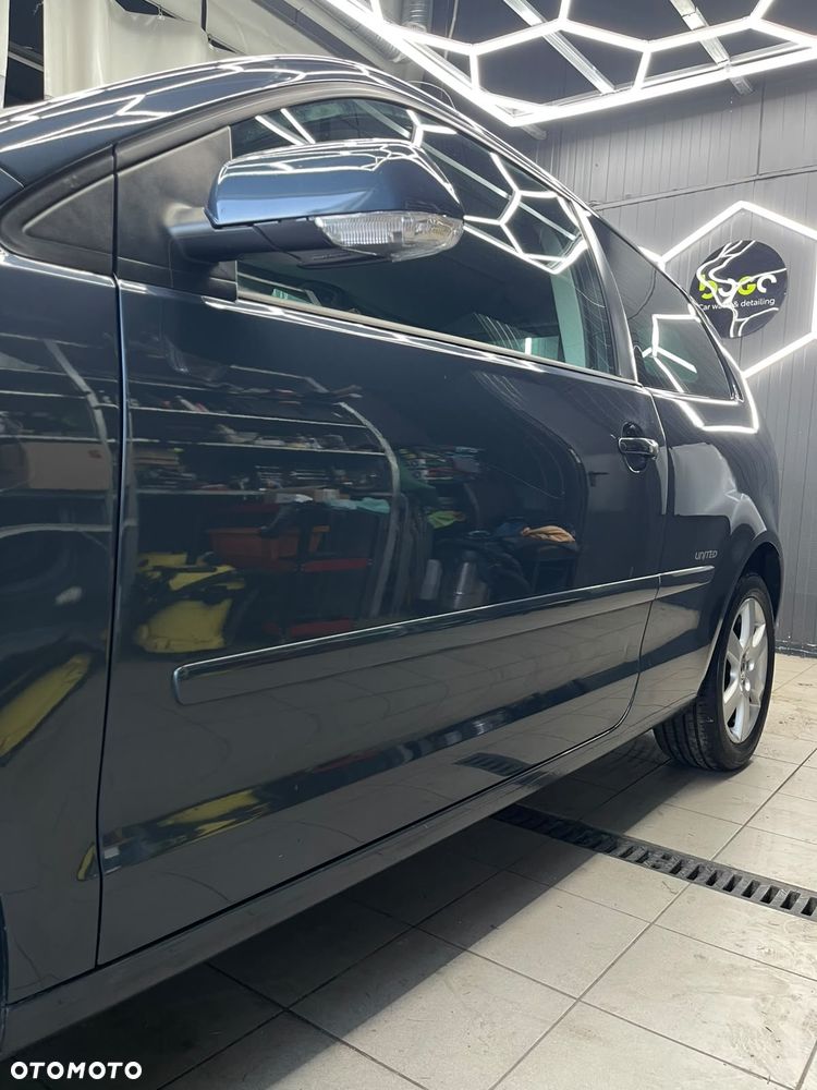 Volkswagen Polo 1.2 Blue Motion Technology Team - 16