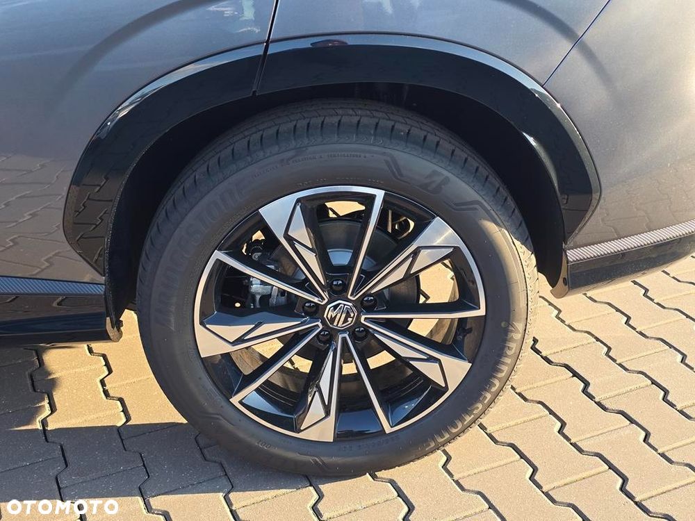 MG HS 1.5T HEV+ Exclusive - 25