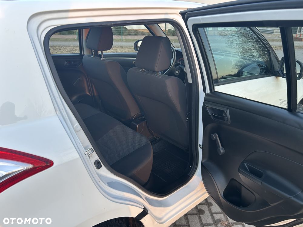 Suzuki Swift 1.2 Club - 13