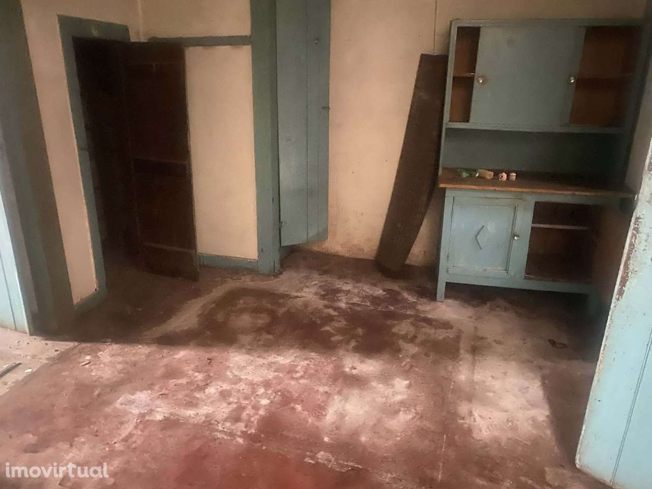 Vende-se casa para renovar na Pampilhosa a 19 km de Coimbra. - Grande imagem: 4/17