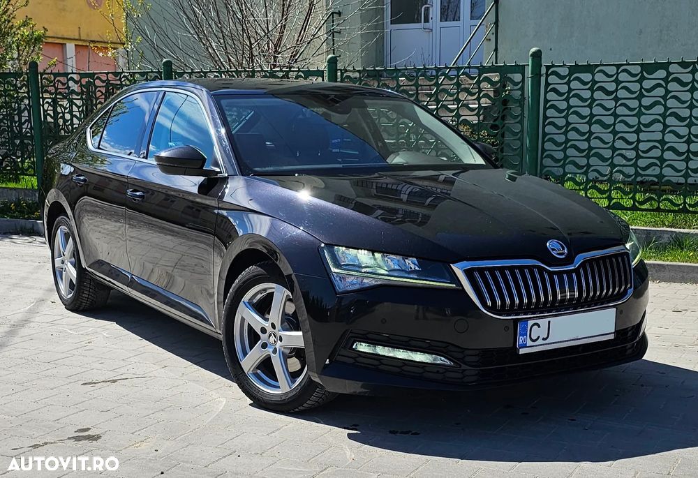 Skoda Superb 2.0 TDI DSG Sportline - 2