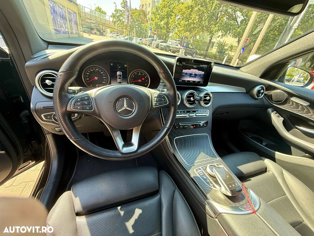 Mercedes-Benz GLC Coupe 250 4MATIC - 4