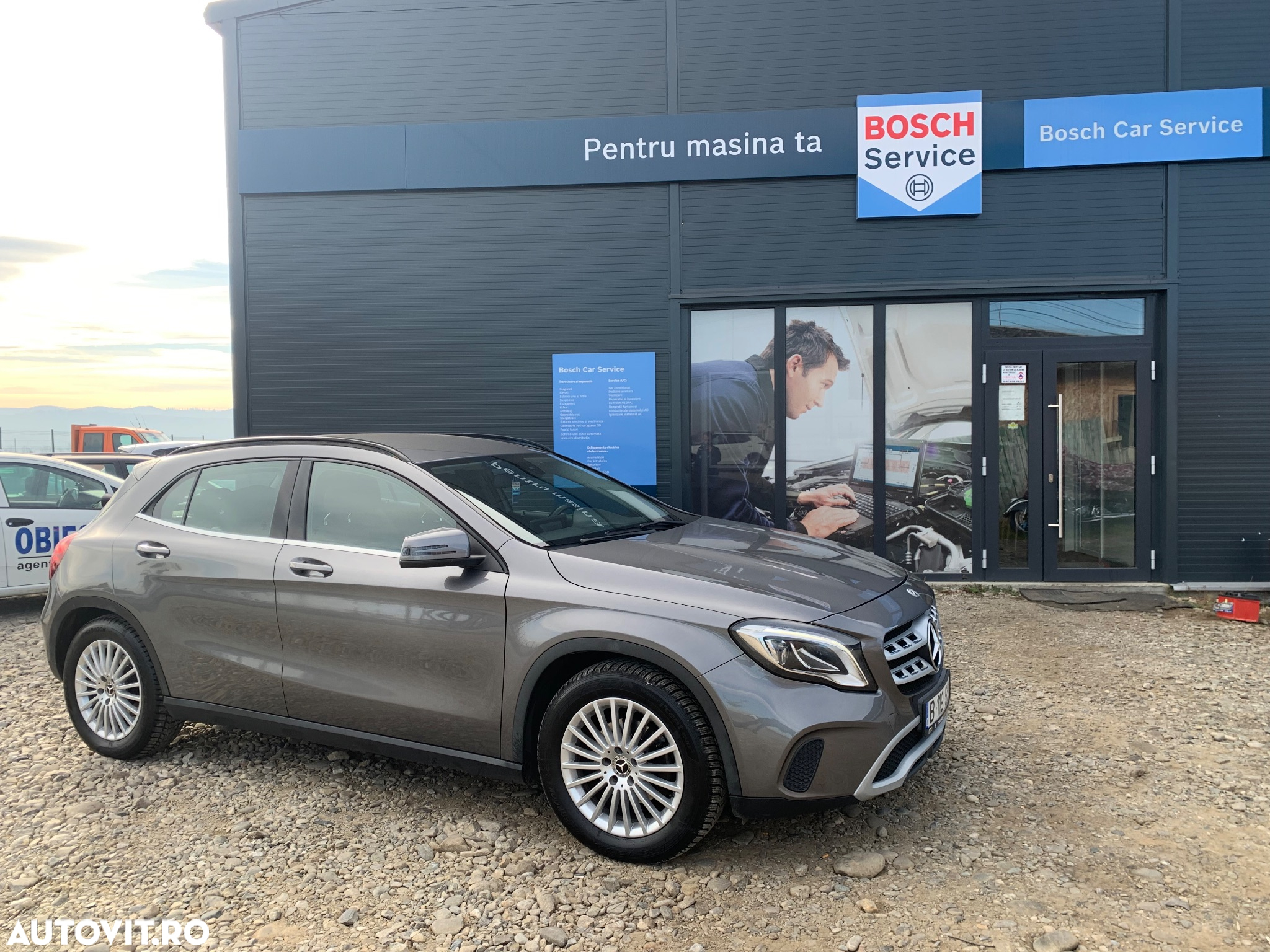 Mercedes-Benz GLA 200 d 4MATIC Aut. - 4