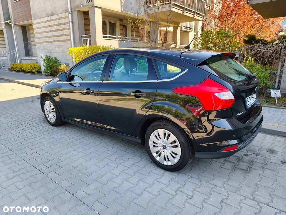 Ford Focus 1.6 Titanium - 2