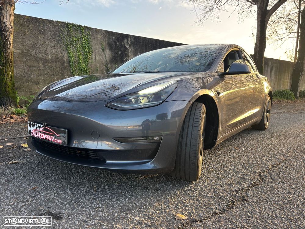 Tesla Model 3 Long Range Tração Traseira - 5