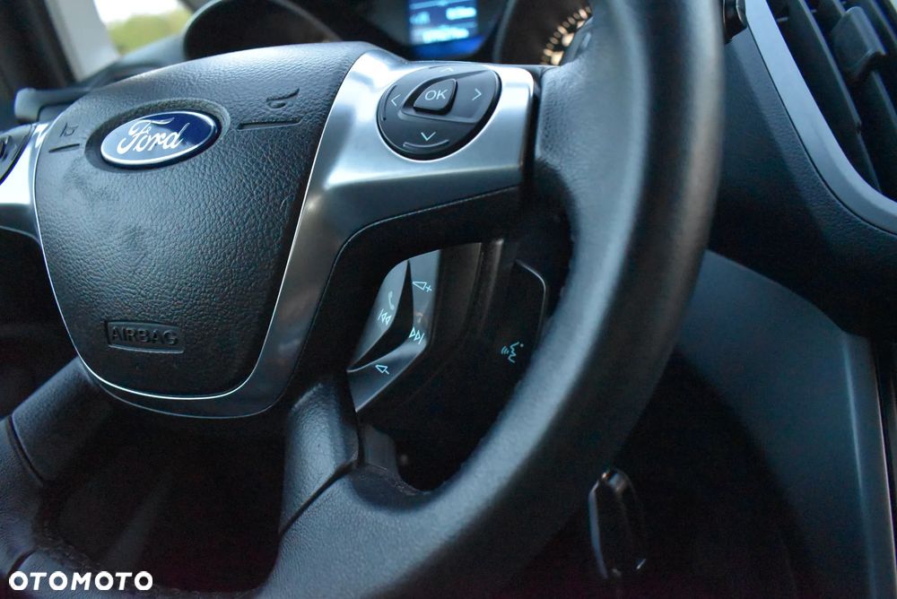 Ford C-MAX 1.6 Ti-VCT Champions Edition - 36