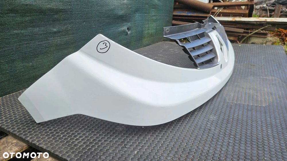 Atrapka 623100251R 93856152 Atrapa Gril Osłona Chłodnicy Kratki Emblemat Znaczek Renault Trafic II 2 Lift - 7