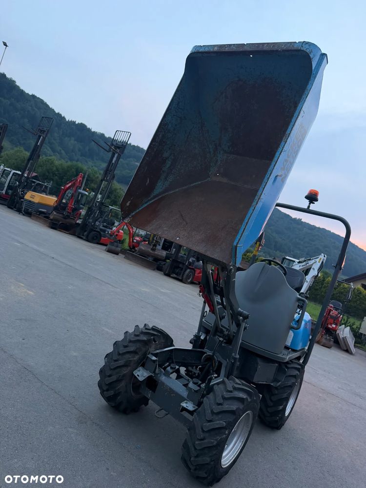 Wacker Neuson 1001 Wozidło Budowlane Rolnicze 4x4. Ładowność 1 tona. Wysokie podnoszenie+KIPER Wysoki! Sprowadzone z Norweskiej szkółki roślinnej. Maszyna Jak Nowa z Salonu 665 mtg. 2023 roku. Ani Deka luzów czy wycieków. Silnik Yanmar 3cyl. Potężna moc a maszyna bardzo mała i zwinna. Szybka wolna jazda. Oświetlenie rozbudowane. Wielka Okazja!  Jazda Rewers. Hydrostatic! Opony jak Nowe! - 9
