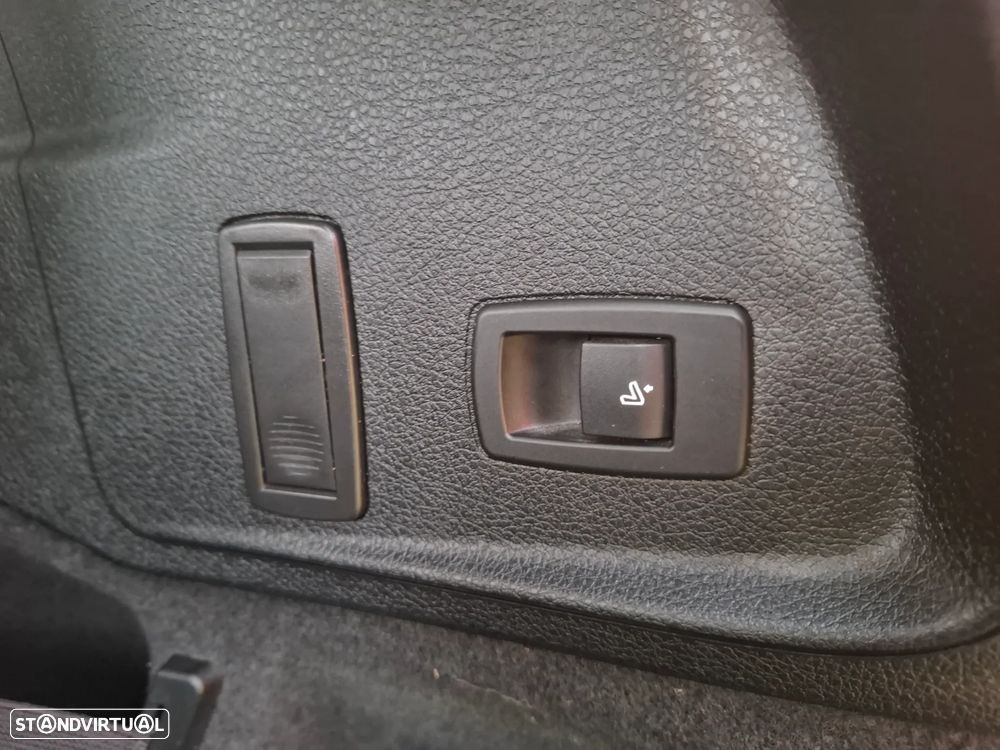 BMW 216 Gran Tourer d 7L Line Sport Auto - 32