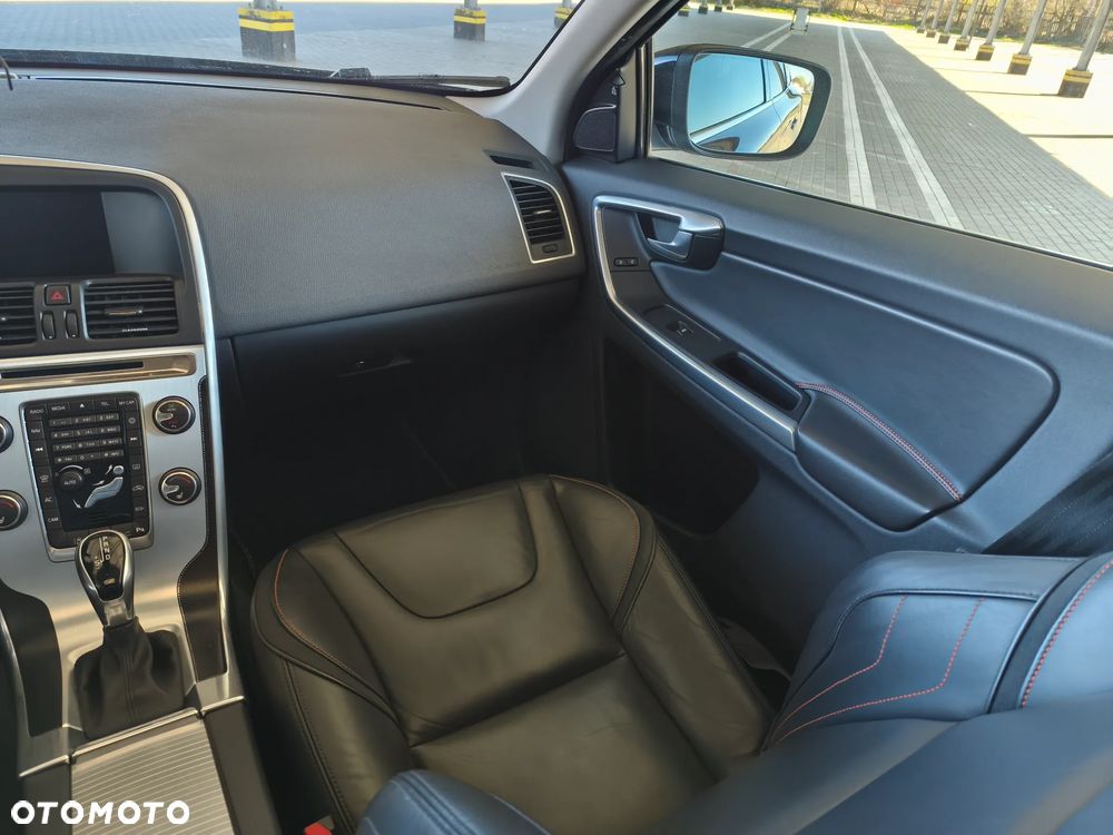 Volvo XC 60 D4 Geartronic Ocean Race - 26