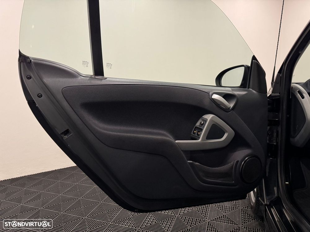 Smart ForTwo Coupé 1.0 T Brabus - 46