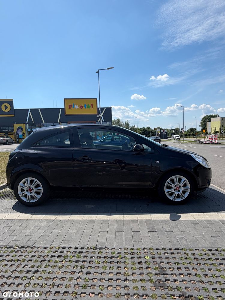 Opel Corsa 1.2 16V Cosmo - 6