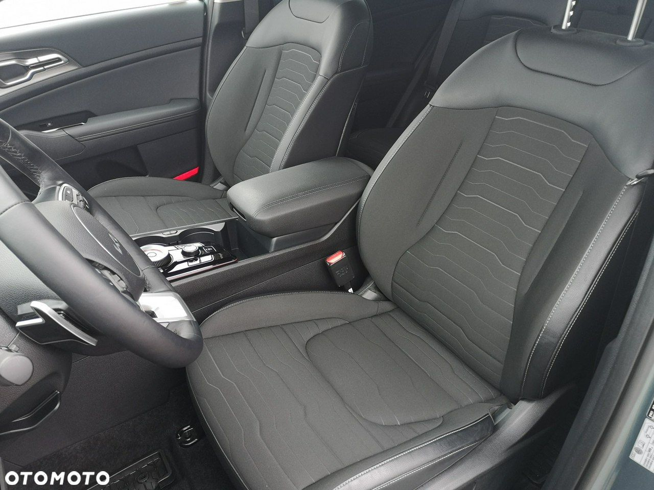 Kia Sportage 1.6 T-GDI MHEV Business Line 2WD DCT - 14