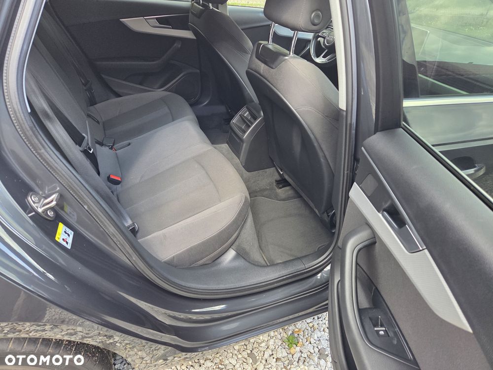 Audi A4 Avant 2.0 TDI DPF clean diesel Attraction - 25