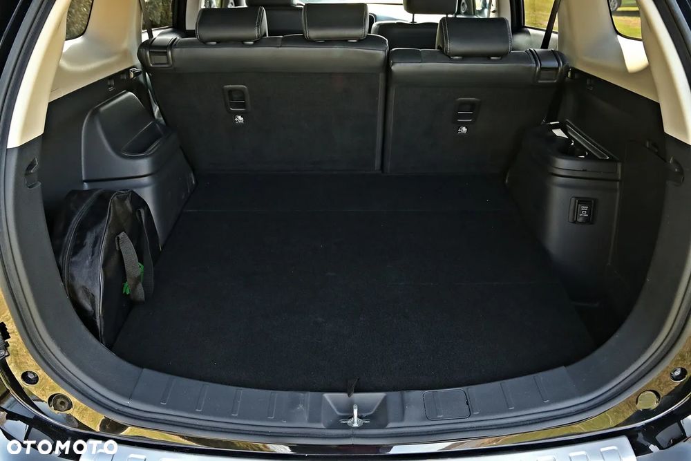 Mitsubishi Outlander - 38