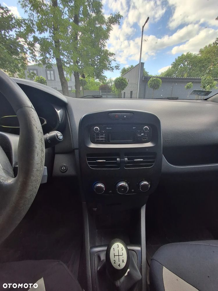 Renault Clio - 9