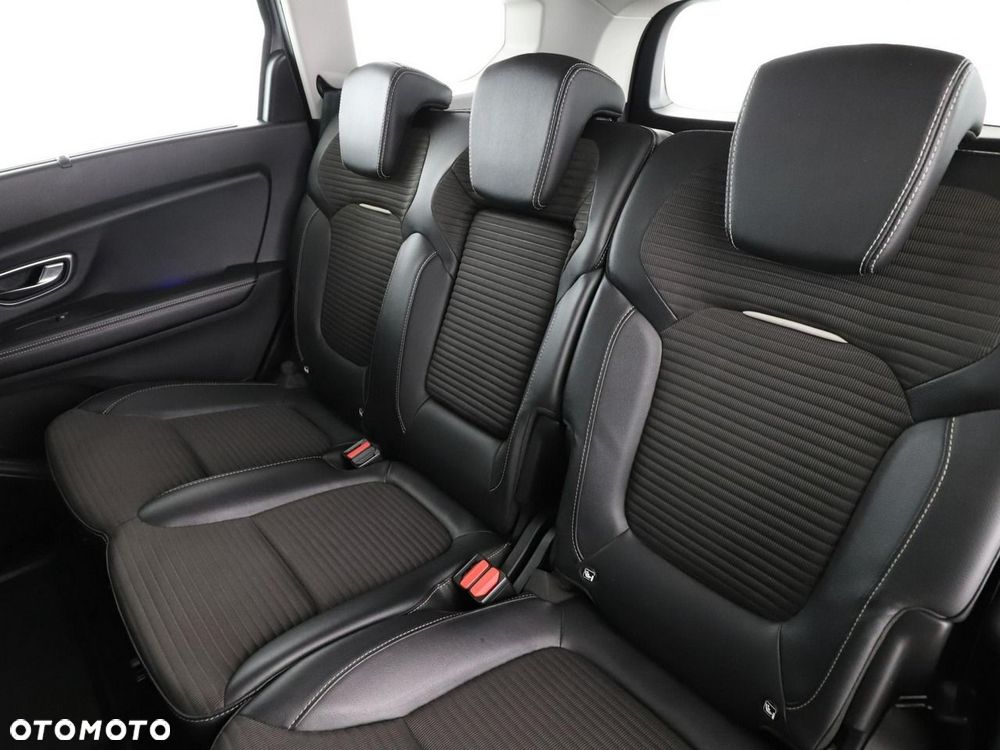 Renault Grand Scenic - 18