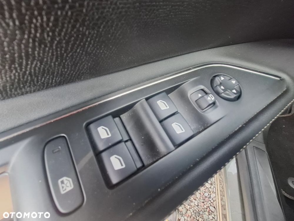 Peugeot 5008 1.5 BlueHDi Active S&S EAT8 - 15