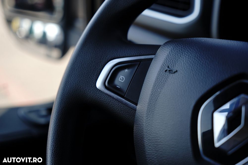 Renault MASTER / BLASZAK /  L3H2 / PANEL / 2023 R / IMPORTAT - 33