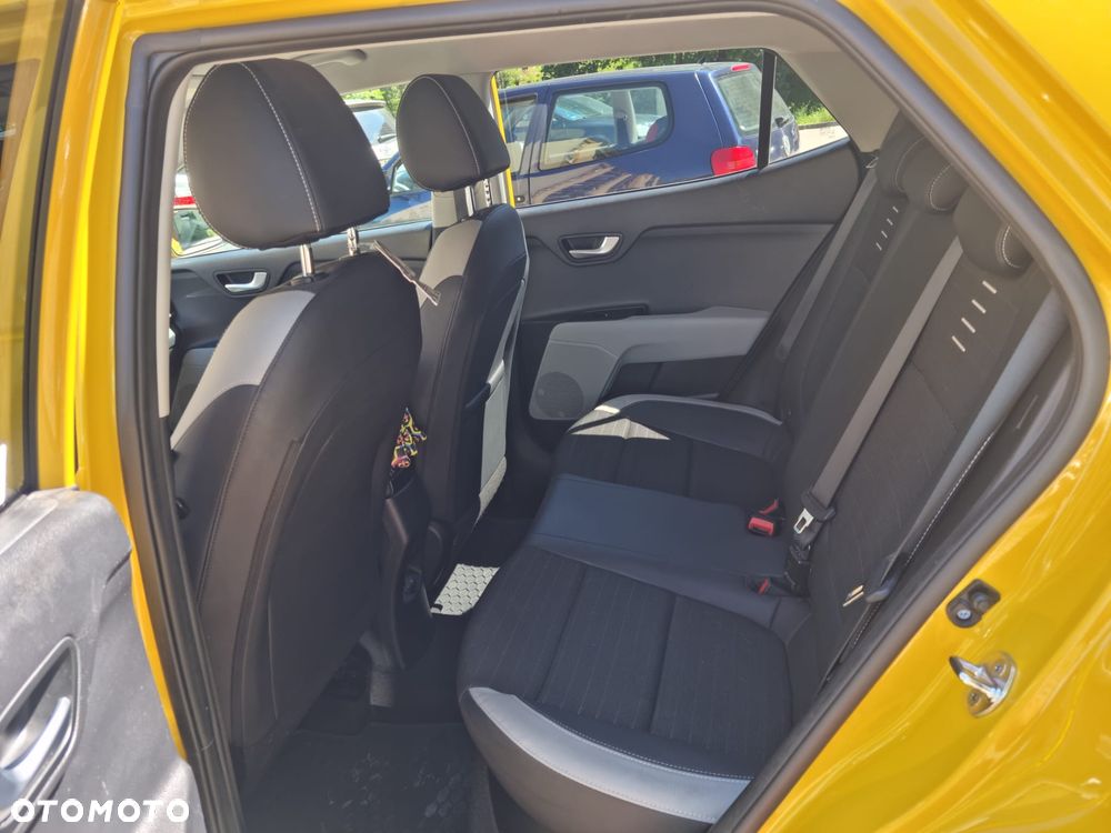 Kia Stonic 1.4 L - 6
