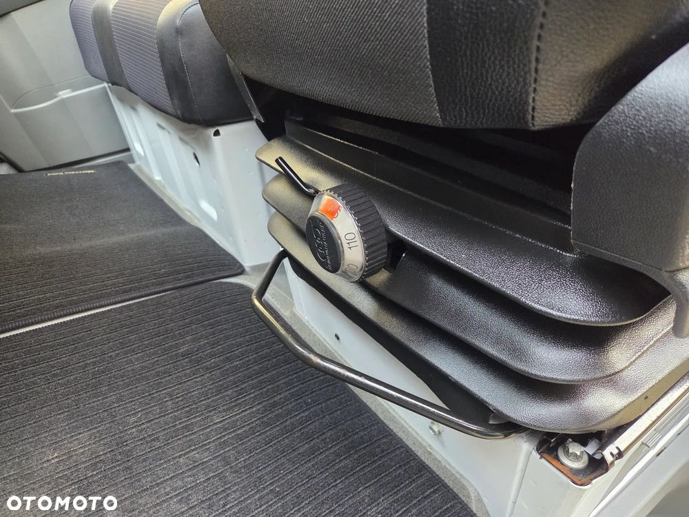 Mercedes-Benz Sprinter - 30