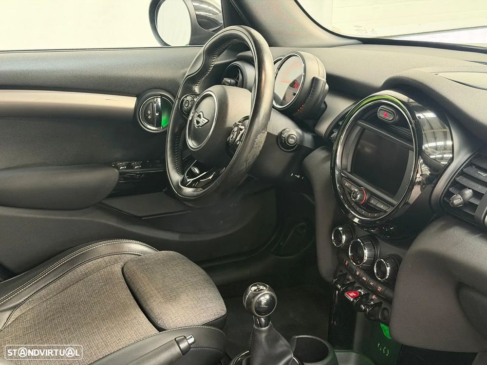 MINI 5 Portas Cooper D - 20