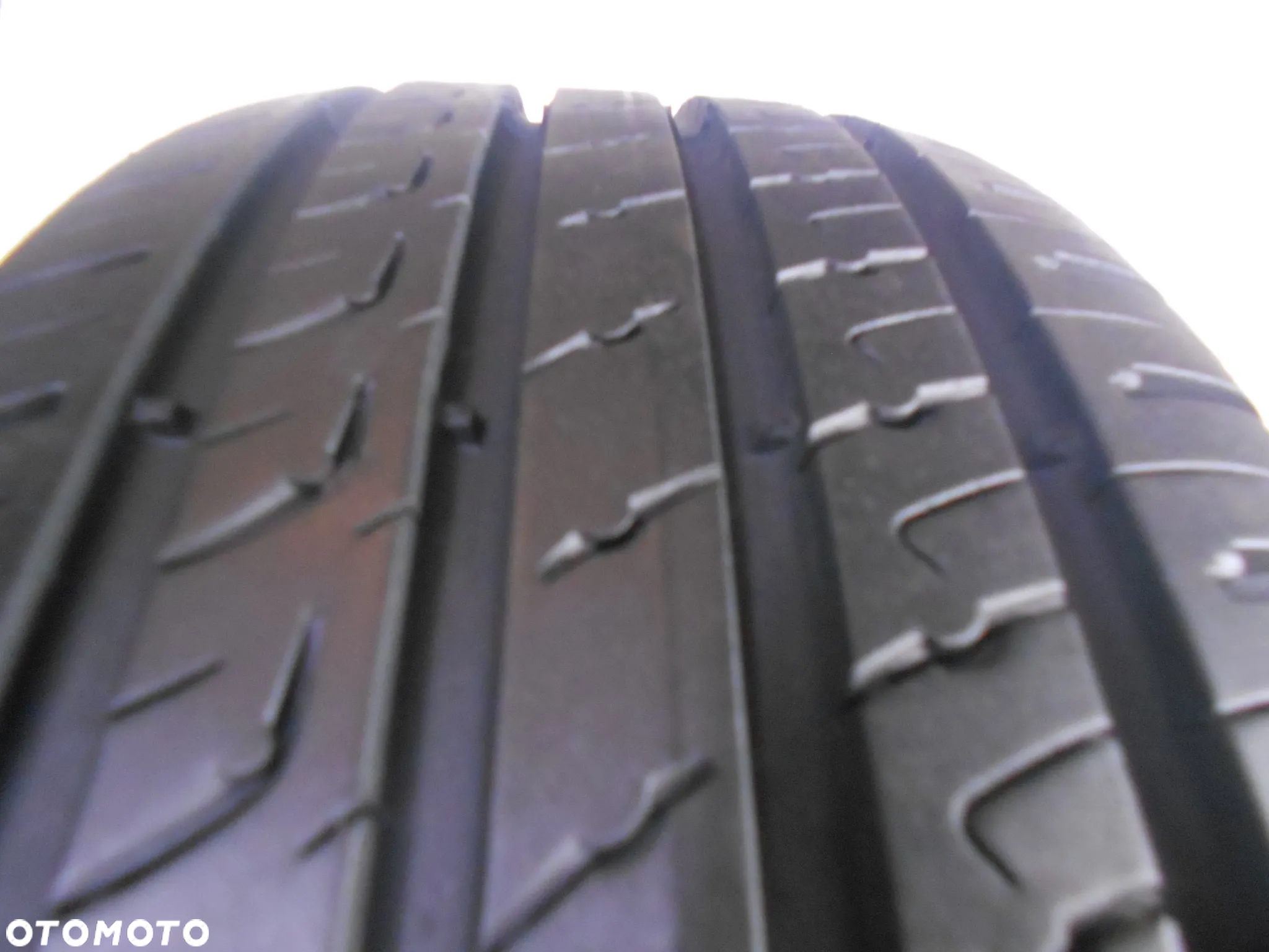 OPONA POJEDYNKA 185/55R15 BARUM BRAVURIS 5HM DOT 0524 8MM - 2