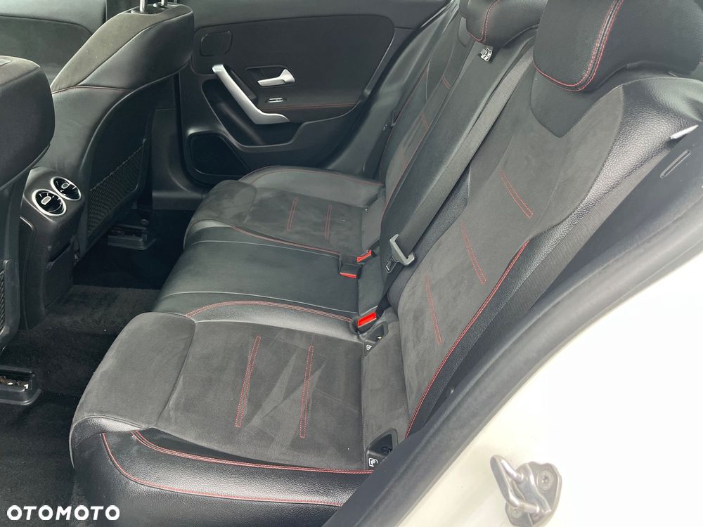 Mercedes-Benz Klasa A 180 d 7G-DCT AMG Line - 11