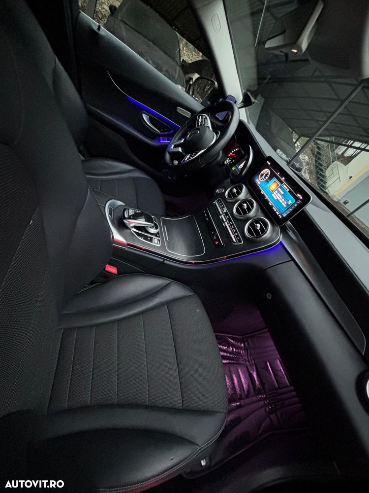 Mercedes-Benz C 200 4Matic 9G-TRONIC Exclusive - 11