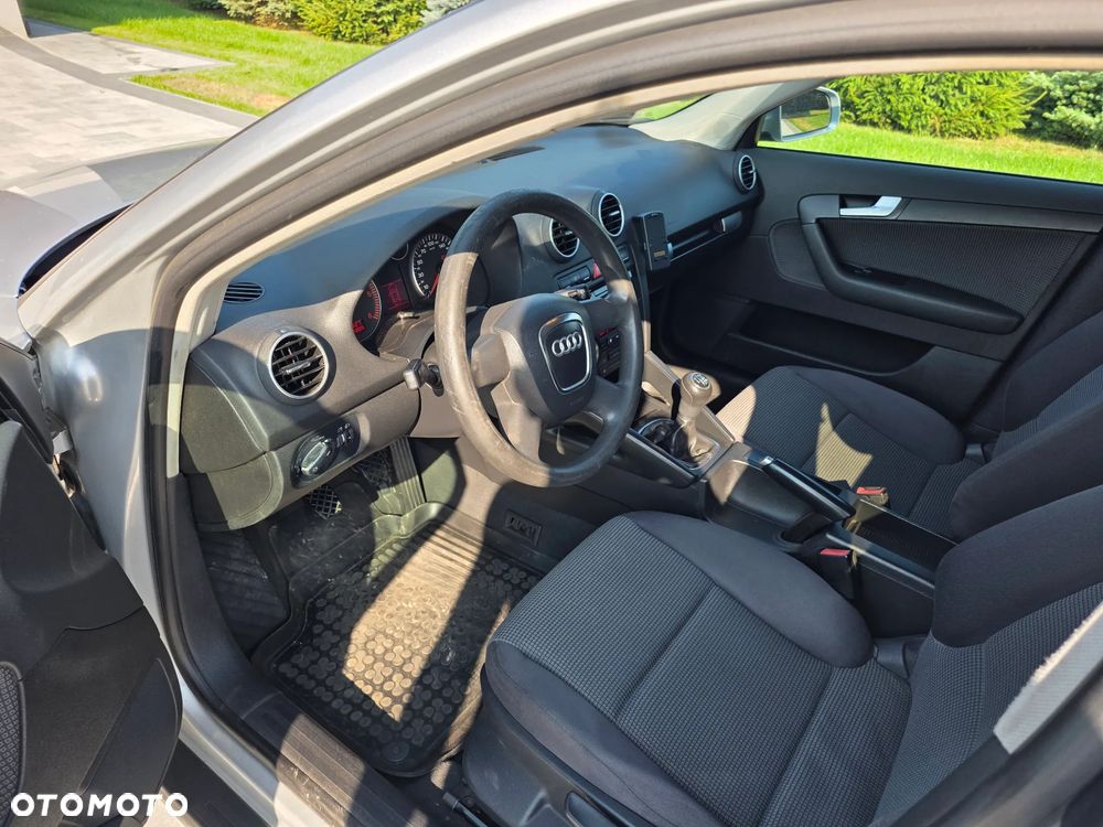 Audi A3 Sportback 2.0 TDI DPF Ambition - 12