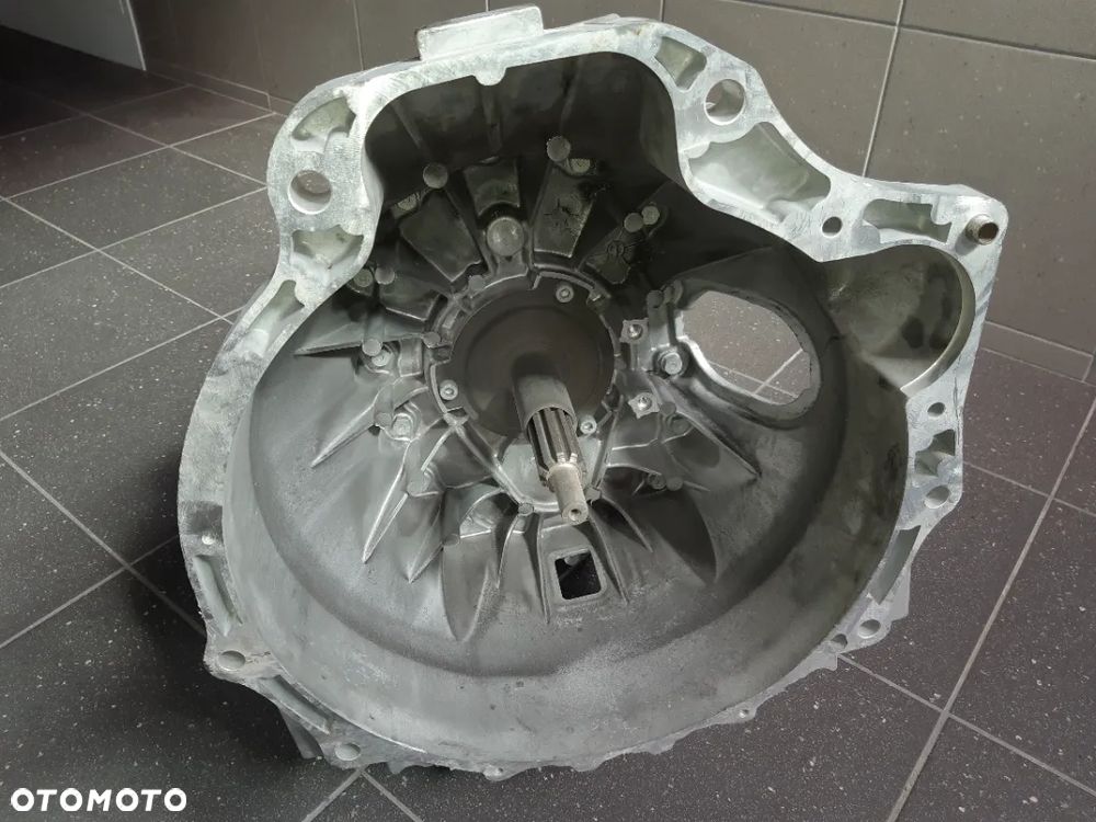 SKRZYNIA BIEGÓW 6 IVECO DAILY 3.0 14- 8873021 - 3