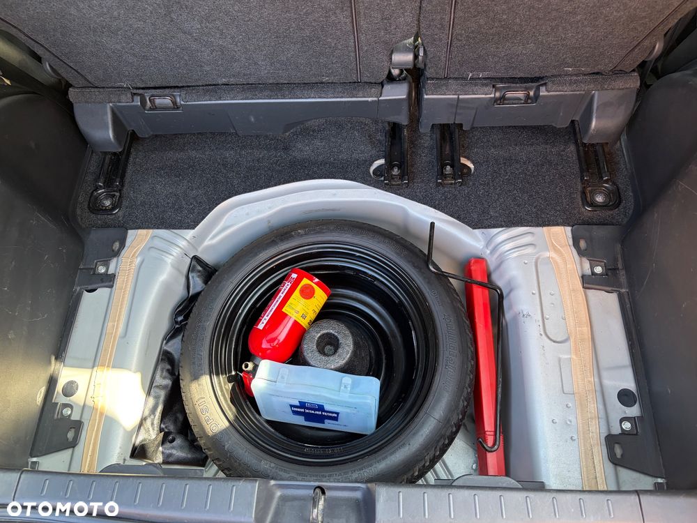 Toyota Yaris 1.33 Luna - 28