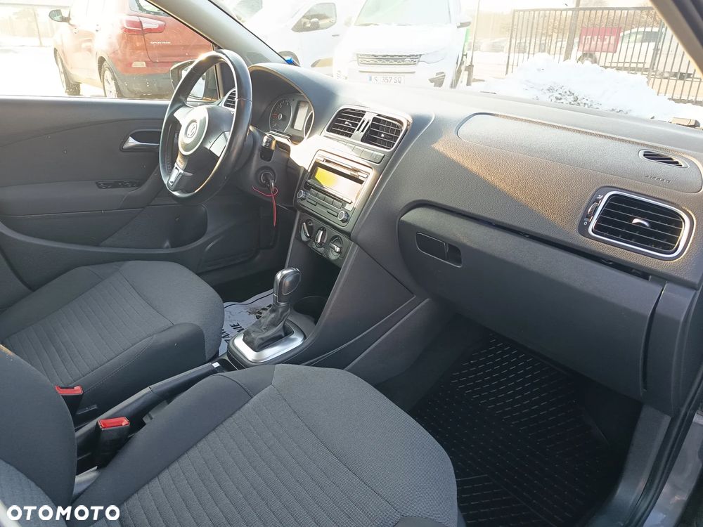 Volkswagen Polo 1.6 TDI DSG Comfortline - 16