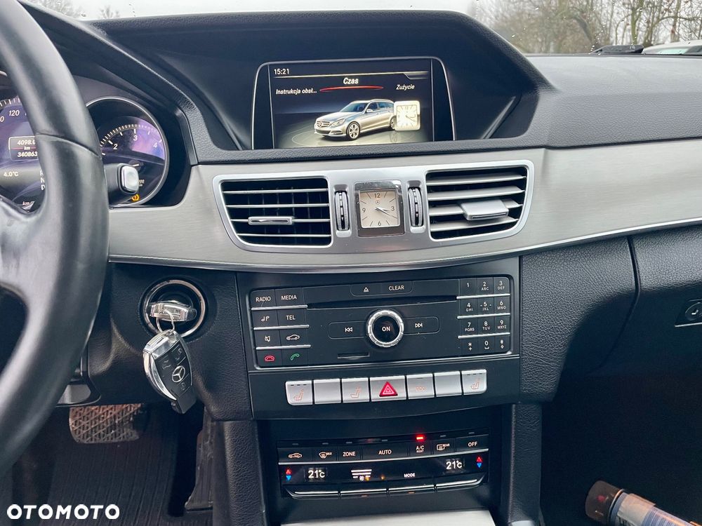 Mercedes-Benz Klasa E 220 BlueTEC 9G-TRONIC - 29