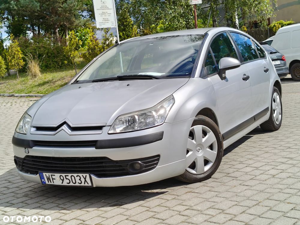 Citroën C4 1.4 16V Advance - 3