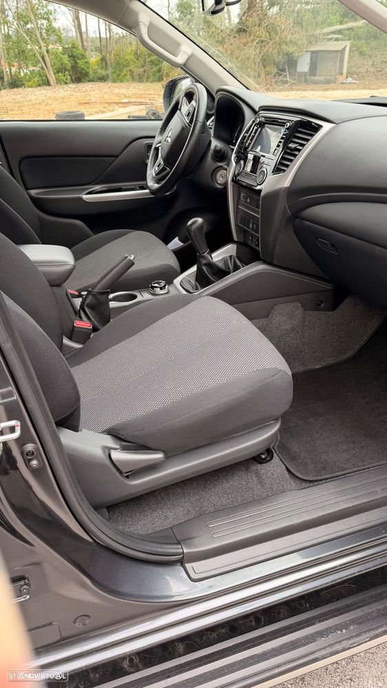 Mitsubishi L200 - 21