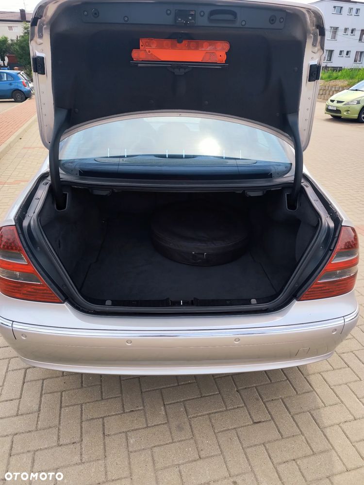 Mercedes-Benz Klasa E 220 CDI Avantgarde - 5