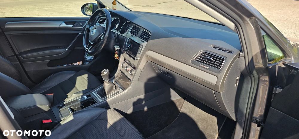 Volkswagen Golf 1.6 TDI BlueMotion Trendline - 37