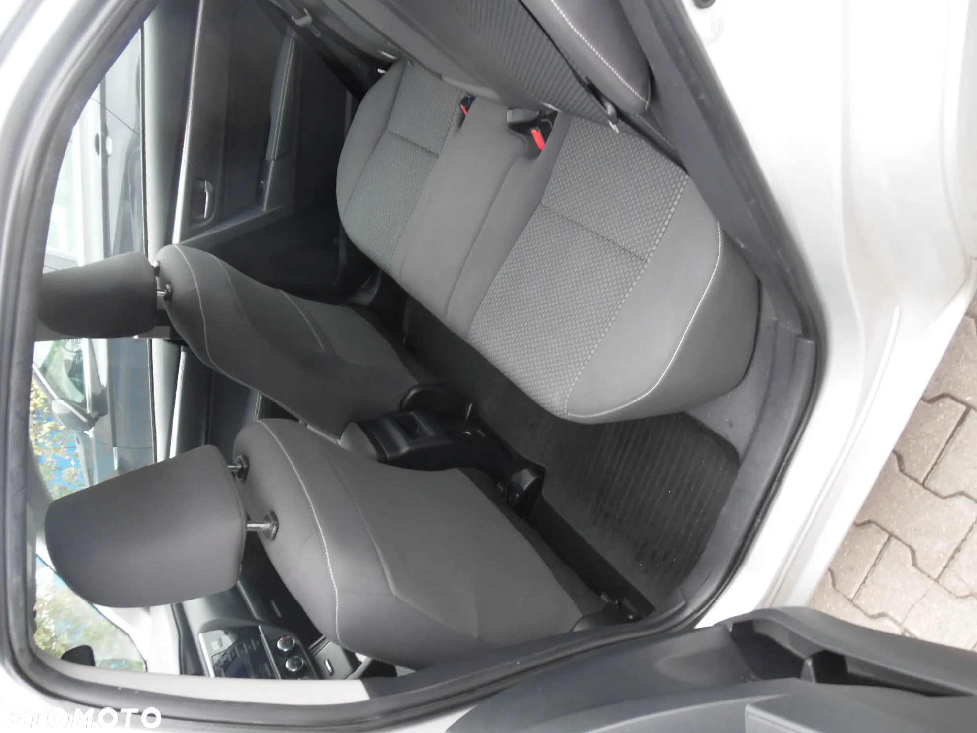 Toyota Corolla 1.4 D-4D Premium - 8