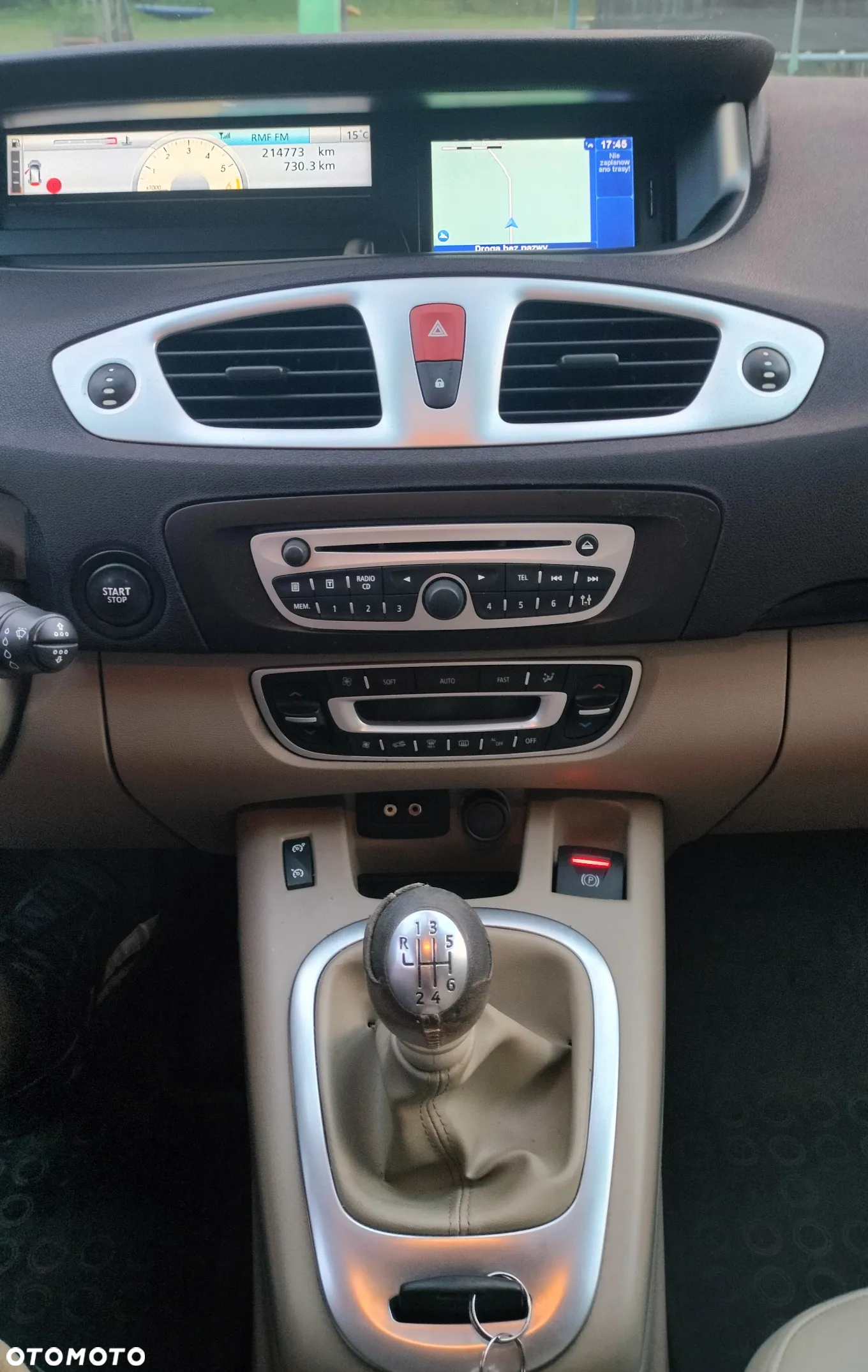Renault Scenic 1.9 dCi Privilege - 8