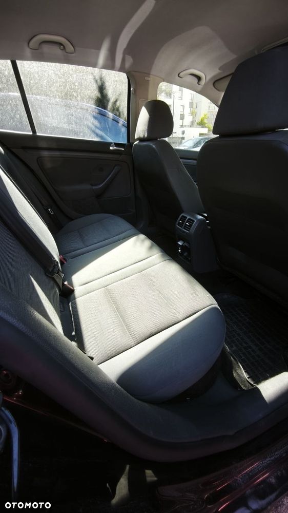 Volkswagen Golf 1.9 TDI 4Mot Trendline - 6